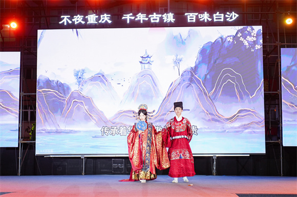 汉服秀。伍向前 摄