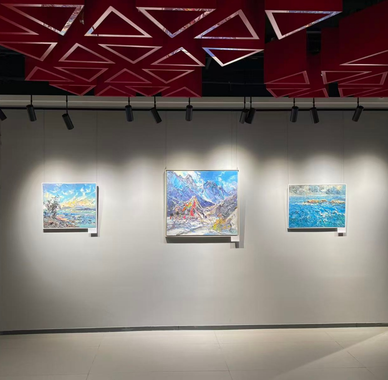 张继渝教授部分油画作品展示。智玺稳供图